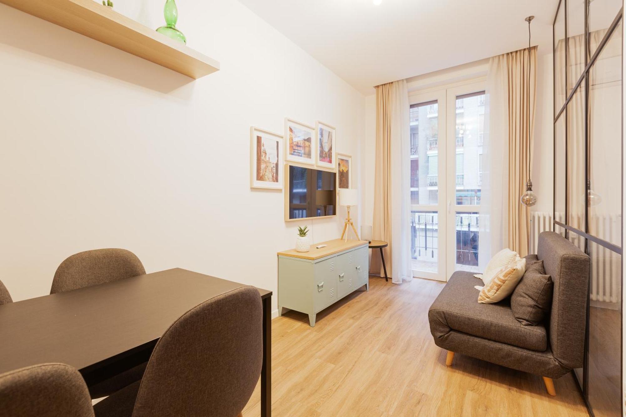 Pasteur M1 - Zen With Balcony Milano