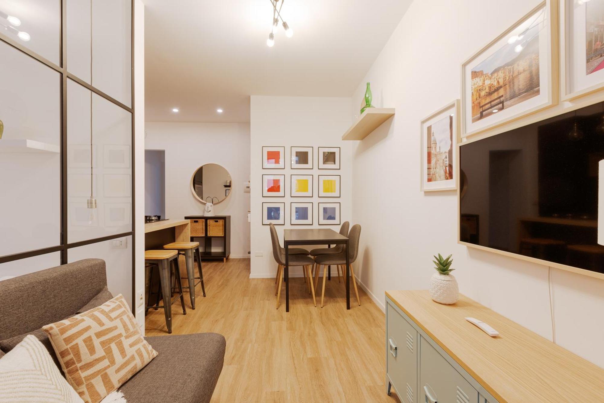 Pasteur M1 - Zen With Balcony * Mailand